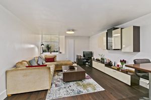 Living Area- click for photo gallery